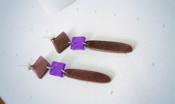 Stecker Ohrringe in Braun und Violett