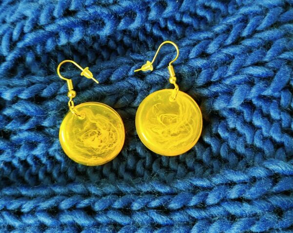 Hippie Ohrringe in Gelb und Kreisform
